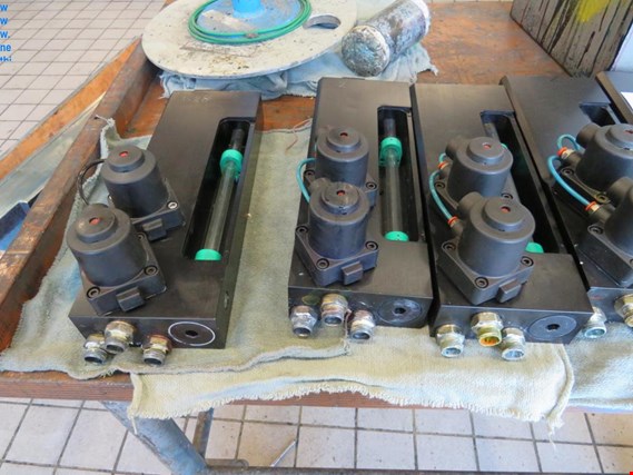 Used Celio Batch ink meters and cleaning/maintenace device for Sale (Auction Premium) | NetBid Industrial Auctions