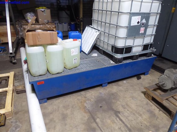 Used 4 Oil collecting trays for Sale (Auction Premium) | NetBid Industrial Auctions