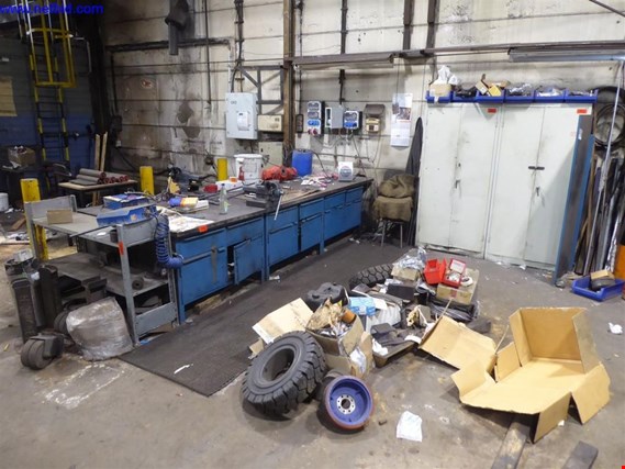 Used Work island for Sale (Auction Premium) | NetBid Industrial Auctions