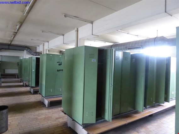 Used Changing room locker for Sale (Auction Premium) | NetBid Industrial Auctions