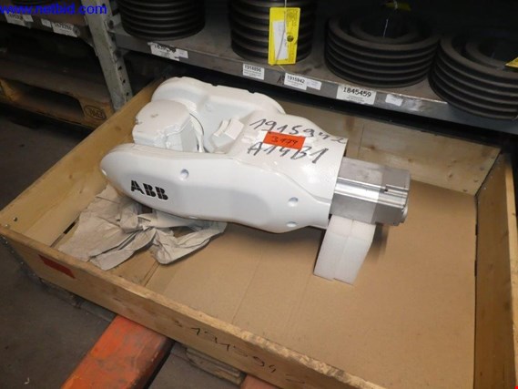 Used ABB 3HAC17484-8 Robot wrist for Sale (Auction Premium) | NetBid Industrial Auctions