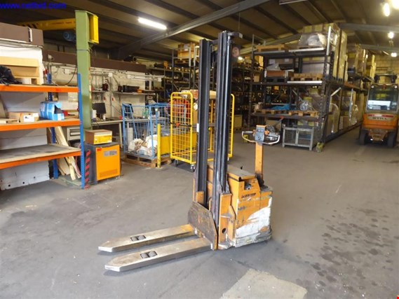 Used Wagner EGV 1600 Electric high lift truck (24) for Sale (Auction Premium) | NetBid Industrial Auctions
