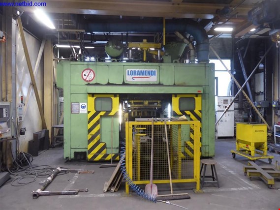 Used Loramendi Core Shooter for Sale (Trading Premium) | NetBid Industrial Auctions