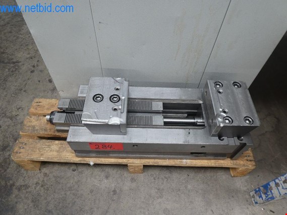 Used hydraulic machine vice for Sale (Trading Premium) | NetBid Industrial Auctions
