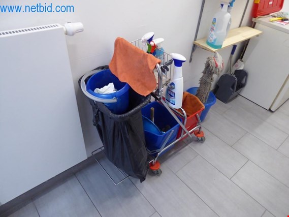 Used Cleaning trolley for Sale (Auction Premium) | NetBid Industrial Auctions