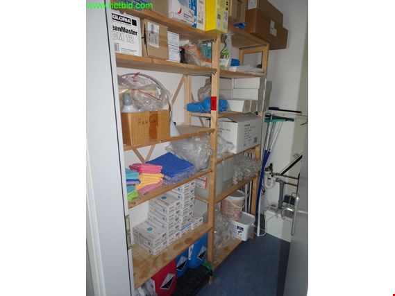 Used Wooden shelf (surcharge subject to change!) for Sale (Auction Premium) | NetBid Industrial Auctions