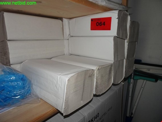 Papierhandtücher (Zuschlag unter Vorbehalt!) gebraucht kaufen (Auction Premium) | NetBid Industrie-Auktionen