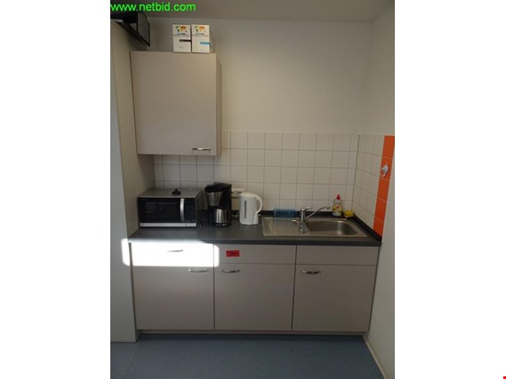 Used Kitchenette (surcharge subject to change!) for Sale (Auction Premium) | NetBid Industrial Auctions