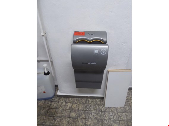 Used Dyson Airblade Electric hand dryer for Sale (Auction Premium) | NetBid Industrial Auctions