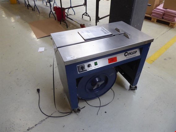 Used Cyklop ESM-3 Strapping machine for Sale (Auction Premium) | NetBid Industrial Auctions