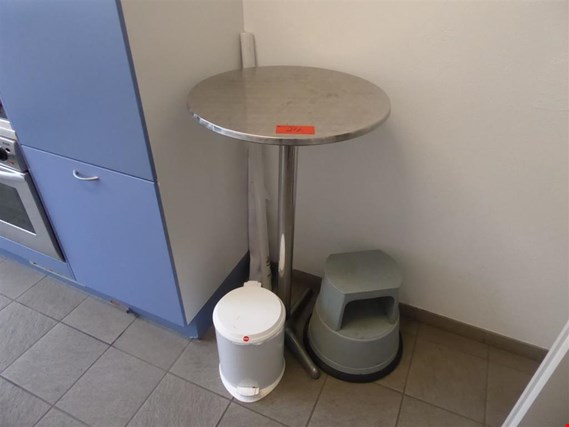 Used Bistro bar table for Sale (Auction Premium) | NetBid Industrial Auctions