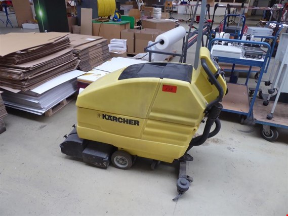 Used Kärcher BR 550 BAT Scrubber-drier floor cleaning machine for Sale (Auction Premium) | NetBid Industrial Auctions