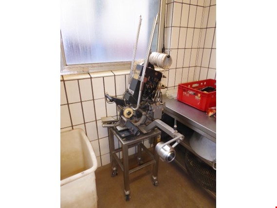 Used Poly-Clip PDC-800 Sausage sealing machine for Sale (Auction Premium) | NetBid Industrial Auctions