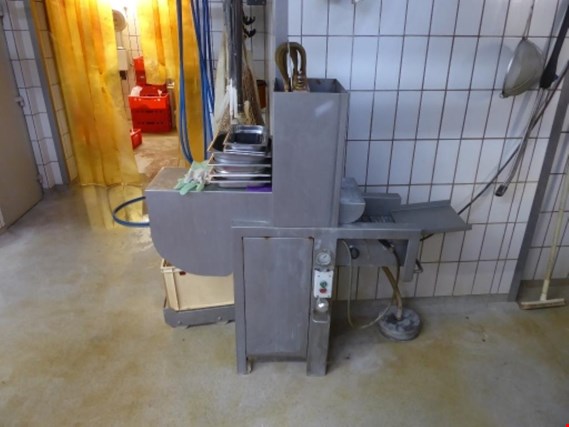 Used Rühle Injection machine for Sale (Auction Premium) | NetBid Industrial Auctions
