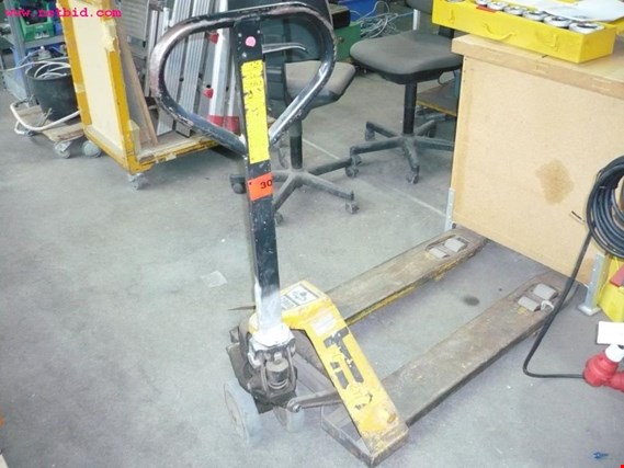 Used Jungheinrich Ameise Pallet truck for Sale (Auction Premium) | NetBid Industrial Auctions