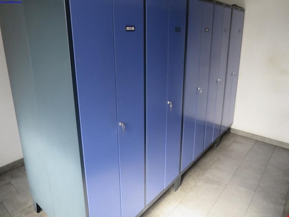 Used 14 Changing room lockers for Sale (Auction Premium) | NetBid Industrial Auctions