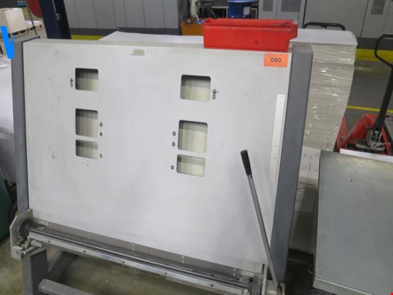 Used Nela Folding device for Sale (Auction Premium) | NetBid Industrial Auctions