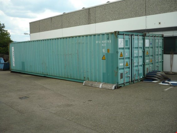Used 2 40´ sea container for Sale (Trading Premium) | NetBid Industrial Auctions