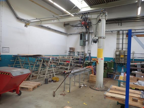 Used 1  Column mounted slewing crane for Sale (Auction Premium) | NetBid Industrial Auctions