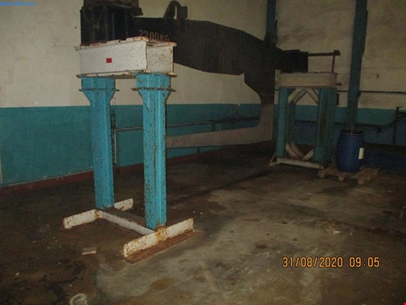 Used 2  Steel storage pedestals for Sale (Trading Premium) | NetBid Industrial Auctions