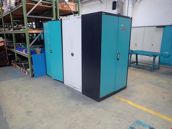 Used 5  Double steel cabinets for Sale (Auction Premium) | NetBid Industrial Auctions