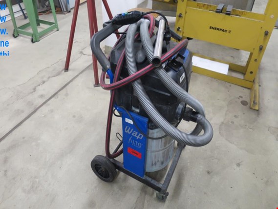 Used Wap SQ 650-71 Industrial vacuum cleaner for Sale (Auction Premium) | NetBid Industrial Auctions