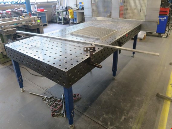 Used System clamping table for Sale (Auction Premium) | NetBid Industrial Auctions