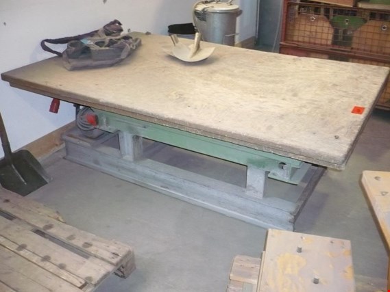 Used Hywema Electric heavy-duty lifting table for Sale (Online Auction) | NetBid Industrial Auctions
