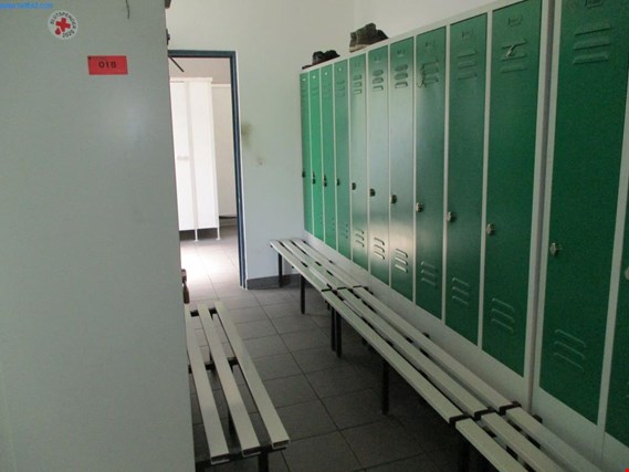 Used CP 1 Posten Metal lockers for Sale (Trading Premium) | NetBid Industrial Auctions