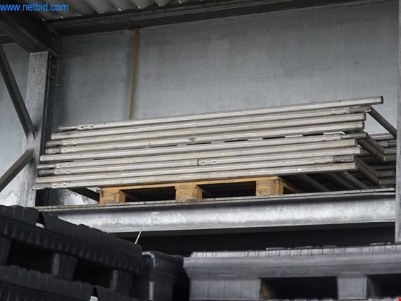 Used Rolling scaffold for Sale (Trading Premium) | NetBid Industrial Auctions