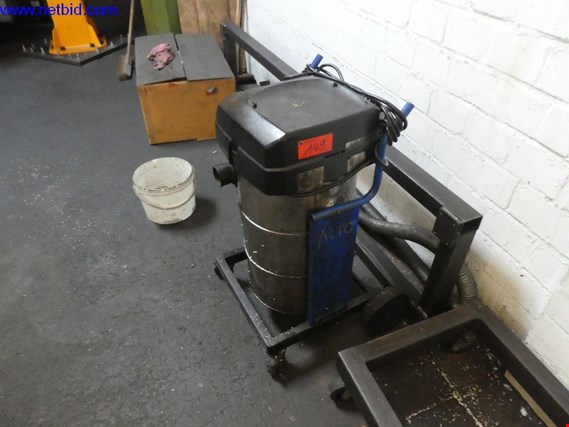 Used WAP SQ650-21 Industrial vacuum cleaner for Sale (Auction Premium) | NetBid Industrial Auctions