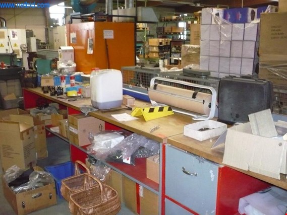 Used 2 Shipping workstations for Sale (Auction Premium) | NetBid Industrial Auctions