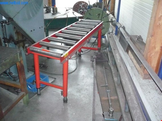 Used height-adjustable roller conveyor for Sale (Auction Premium) | NetBid Industrial Auctions