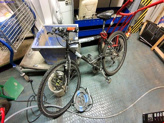 Used 1x Alesa, 1x Zündapp 2 Company bicycles for Sale (Auction Premium) | NetBid Industrial Auctions