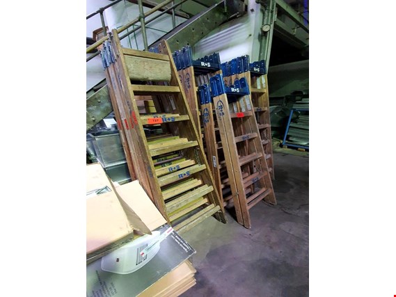 Used 16 Folding ladders for Sale (Online Auction) | NetBid Industrial Auctions