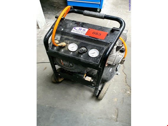 Used Craftomat Air compressor for Sale (Auction Premium) | NetBid Industrial Auctions