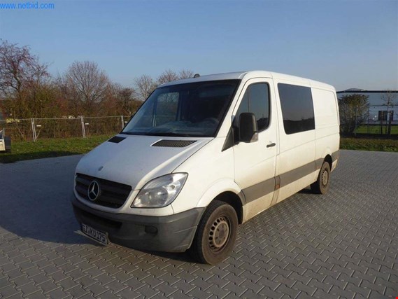 Used Mercedes-Benz Sprinter 216 CDi Transporter for Sale (Auction Premium) | NetBid Industrial Auctions
