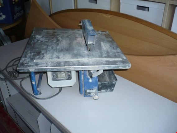 Used Herkules H-FS921 Wet tile cutter for Sale (Online Auction) | NetBid Industrial Auctions