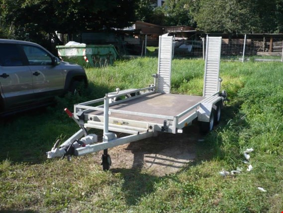 Used Humbaur HS Car tandem construction machine transporter for Sale (Auction Premium) | NetBid Industrial Auctions