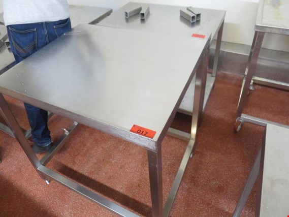 Used 2 Stainless steel tables for Sale (Auction Premium) | NetBid Industrial Auctions