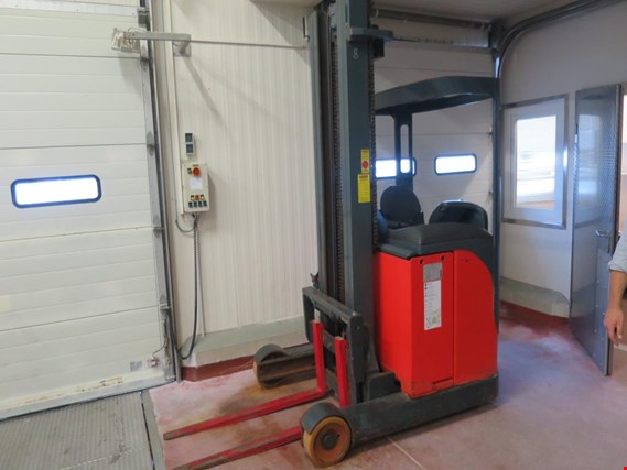 Used Linde R14 Reach Truck for Sale (Trading Premium) | NetBid Industrial Auctions