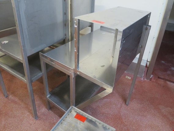 Used 4 Picking tables for Sale (Auction Premium) | NetBid Industrial Auctions