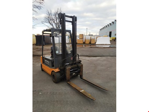 Used Still R 20-20 Forklift for Sale (Auction Premium) | NetBid Industrial Auctions