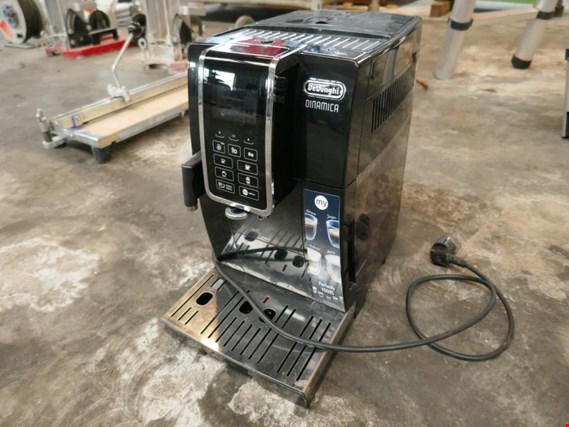 Used DeLonghi Dinamica Coffee machine for Sale (Auction Premium) | NetBid Industrial Auctions