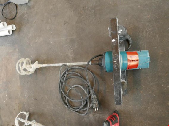 Used Makita UT1200 Two-hand mixer for Sale (Auction Premium) | NetBid Industrial Auctions