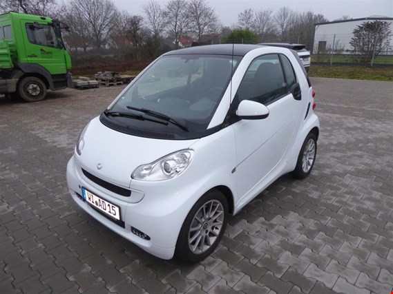 Used Smart fortwo coupe mhd PKW - Zuschlag unter Vorbehalt nach §168 Inso for Sale (Trading Standard) | NetBid Industrial Auctions