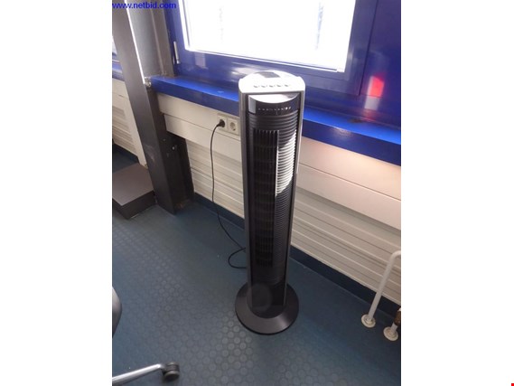 Used Honeywell Pedestal fan for Sale (Auction Premium) | NetBid Industrial Auctions