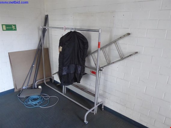 Used Clothes rail for Sale (Trading Premium) | NetBid Industrial Auctions