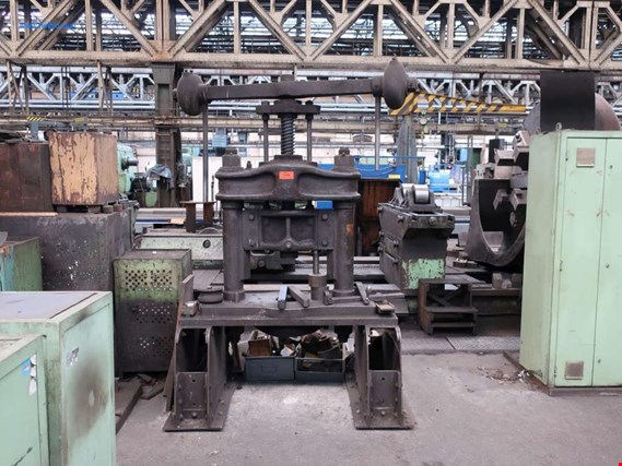 Used spindle press (5616) for Sale (Auction Premium) | NetBid Industrial Auctions
