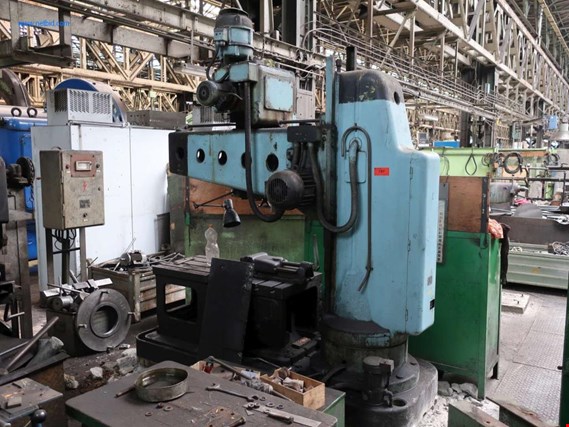 Used MAS VR4A radial drilling machine (17125) for Sale (Auction Premium) | NetBid Industrial Auctions